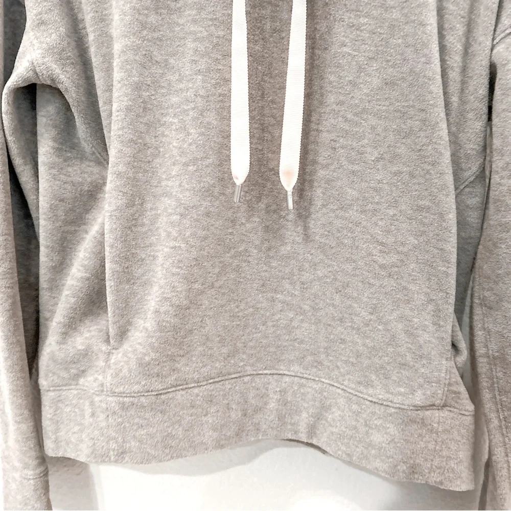 Lululemon Go Forward Fleece Pullover Heathered Core Light Gray Size 6 $108